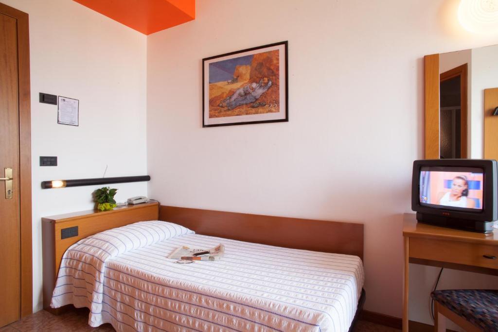 Hotel Pace ตอร์รีเดลเบนาโก ห้อง รูปภาพ
