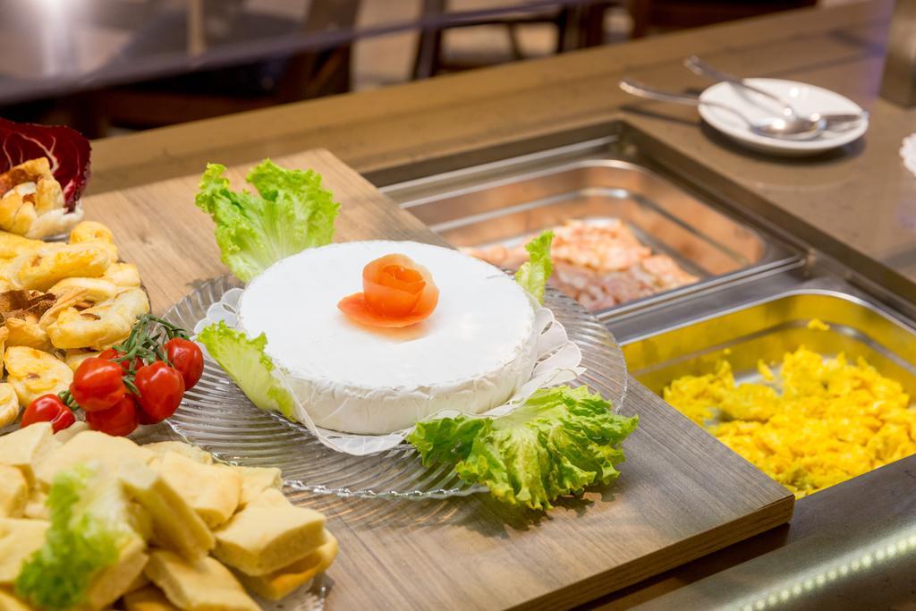 Hotel Pace ตอร์รีเดลเบนาโก ภายนอก รูปภาพ